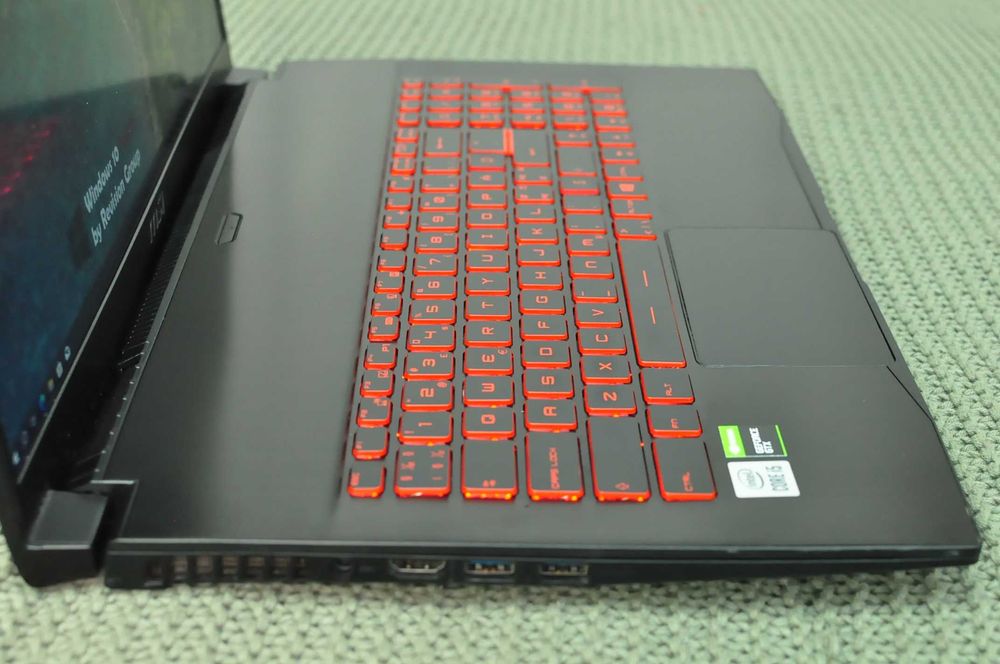 Игровой ноутбук MSI  GF75  ( 144Hz/Core i7/16Gb/SSD 512/GTX 1650-4Gb)