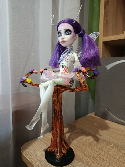 Лялька на базі Monster High Operetta