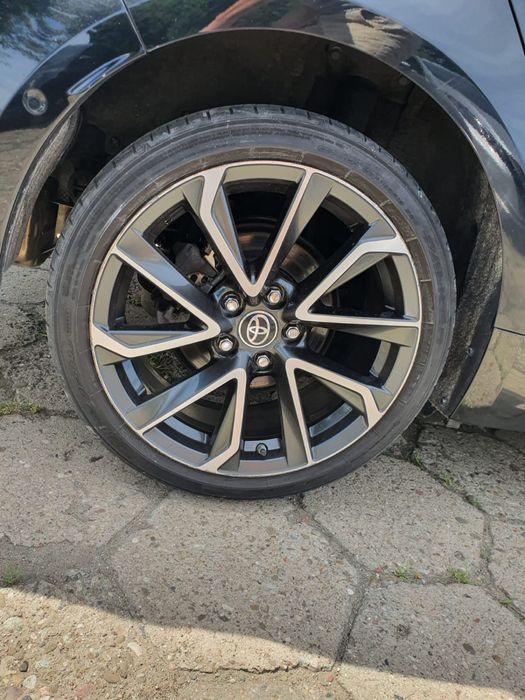 Zestaw opon letnich 225/40R18 Fulda+Falken