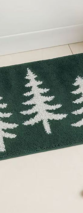 Dywanik z choinkami