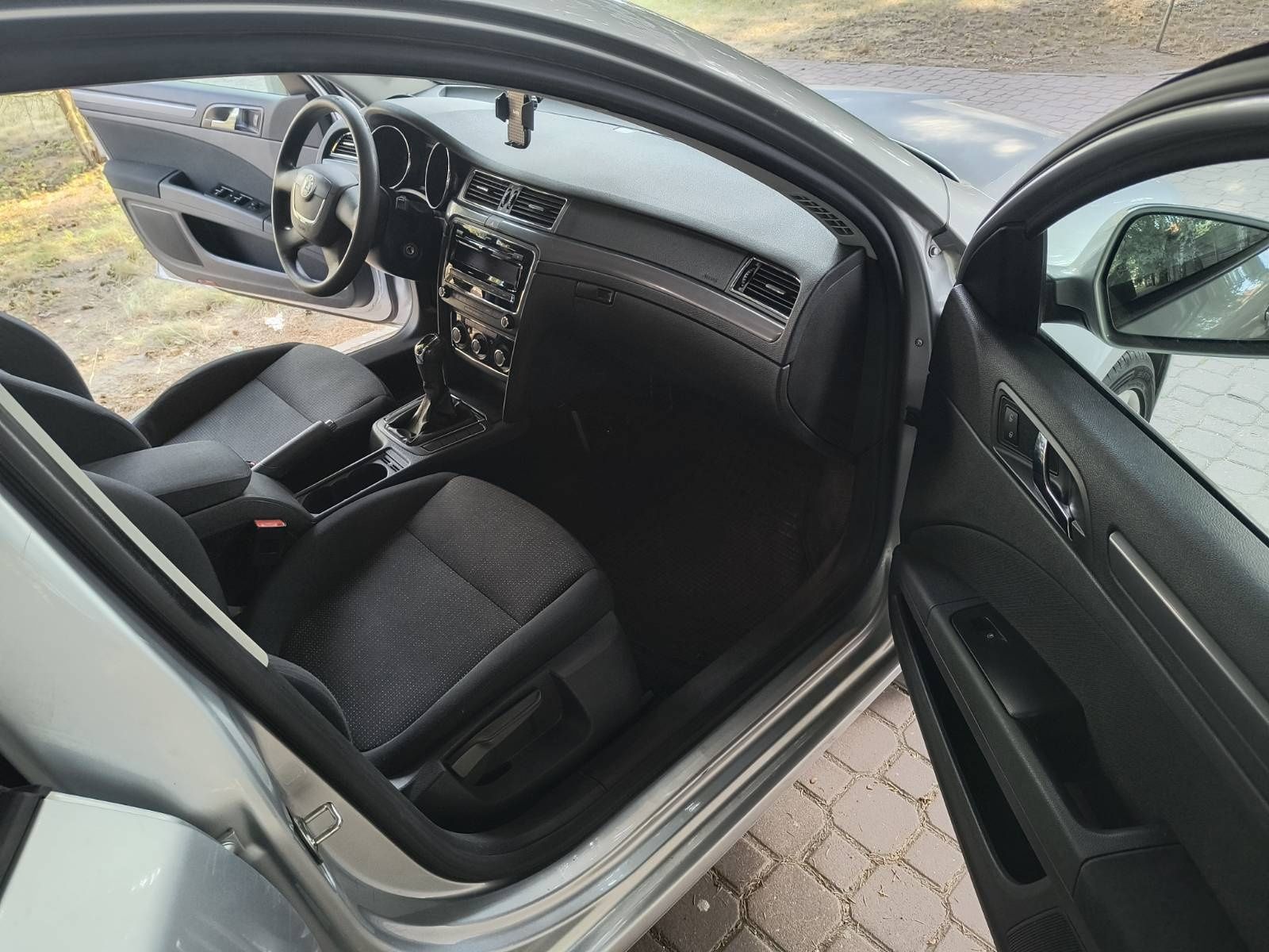 Skoda Superb 2011 1,6 diesel