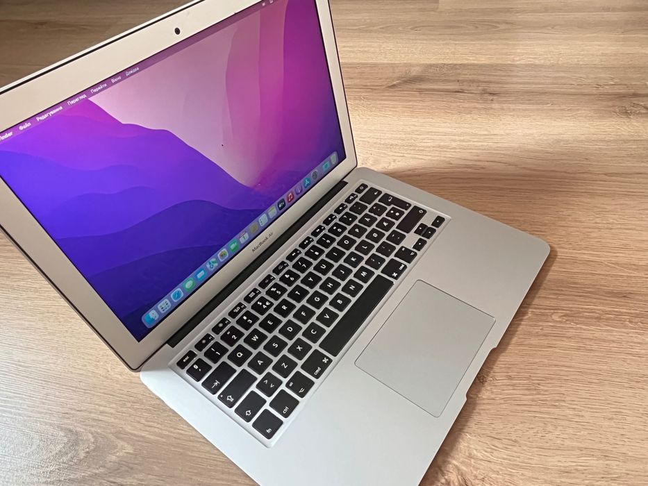  MacBook Air 13” A1466 (2017) • i5 • 8GB • 120GB SSD #25