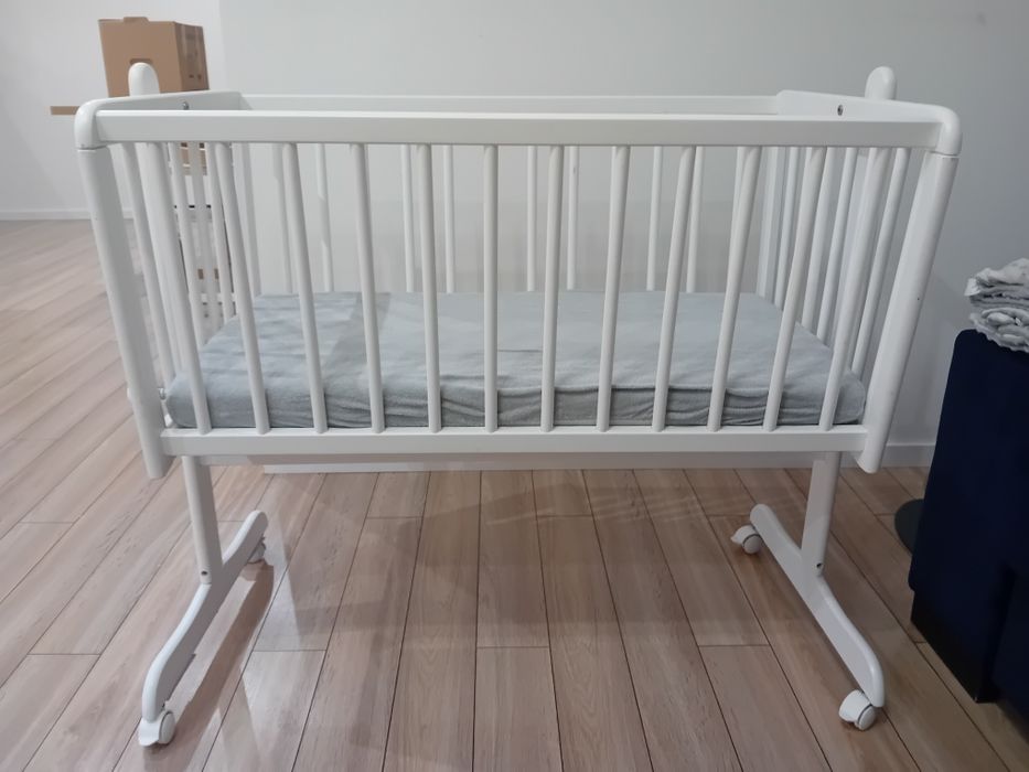Łóżeczko kołyska dla dziecka