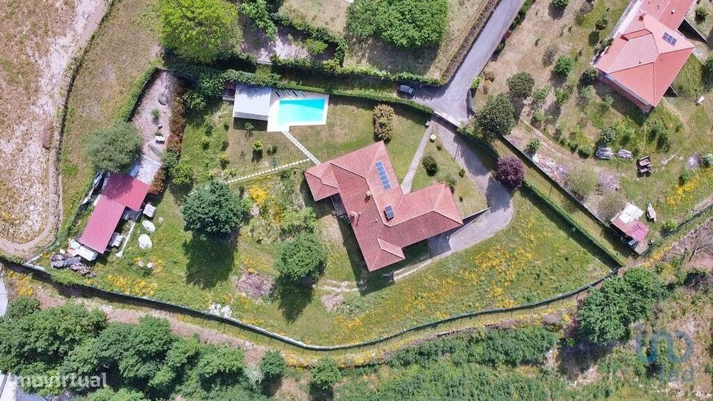 Casa T6 em Fonte Arcada E Oliveira de 5130,00 m2