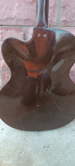 Бас-гітара раритет