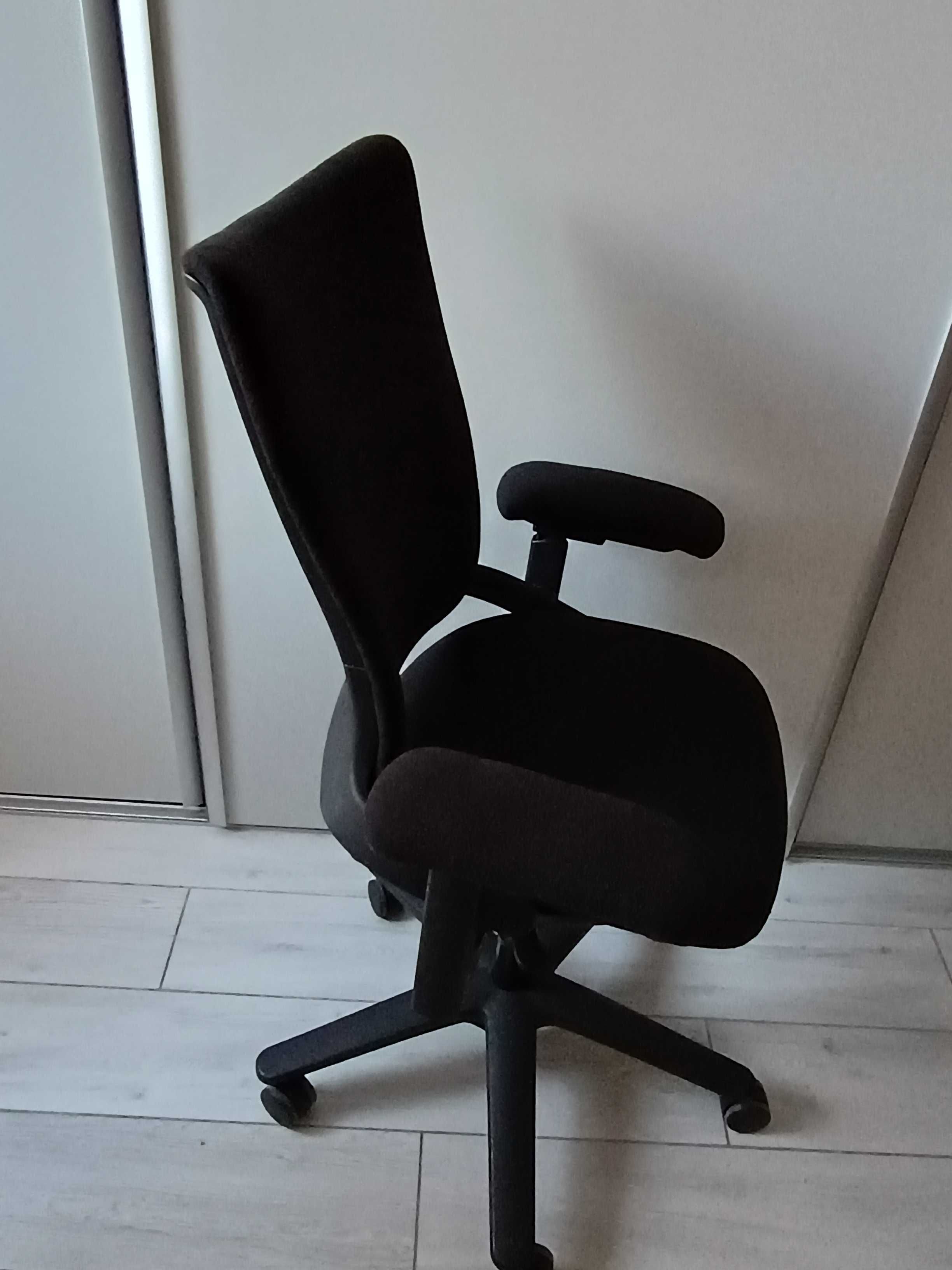 Fotel krzesło obrotowy biurowy Allsteel Sum