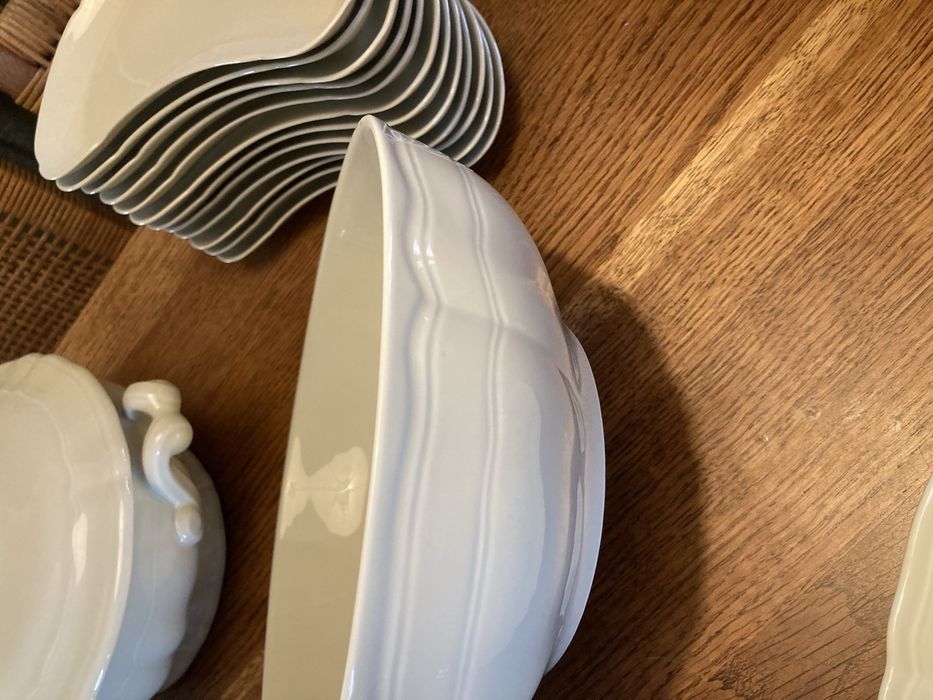 Peças de jantar porcelana branco