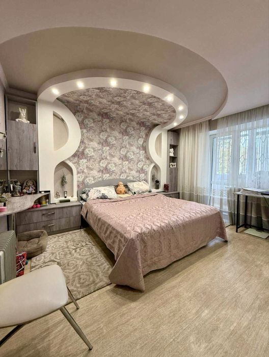 Є Відновлення‼️Продаж великоі двухкімнатноі квартири Центр міста