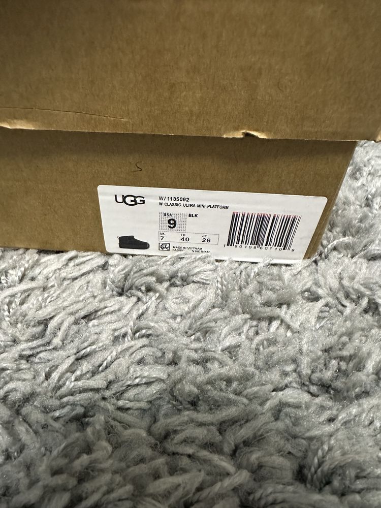 UGG US 9 оригінал