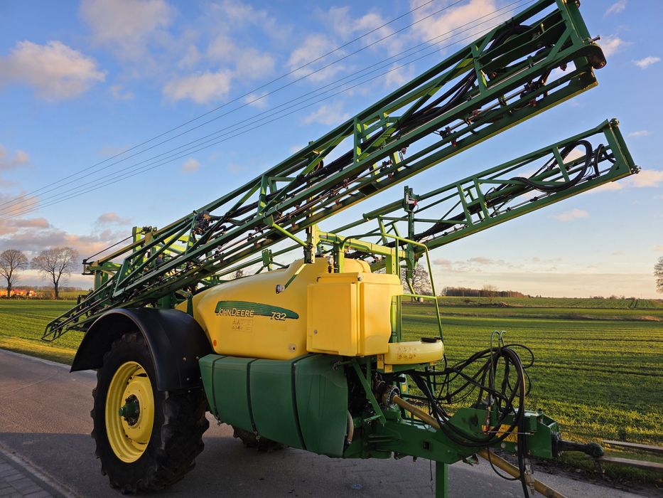 Opryskiwacz John Deere 732 , 28m
