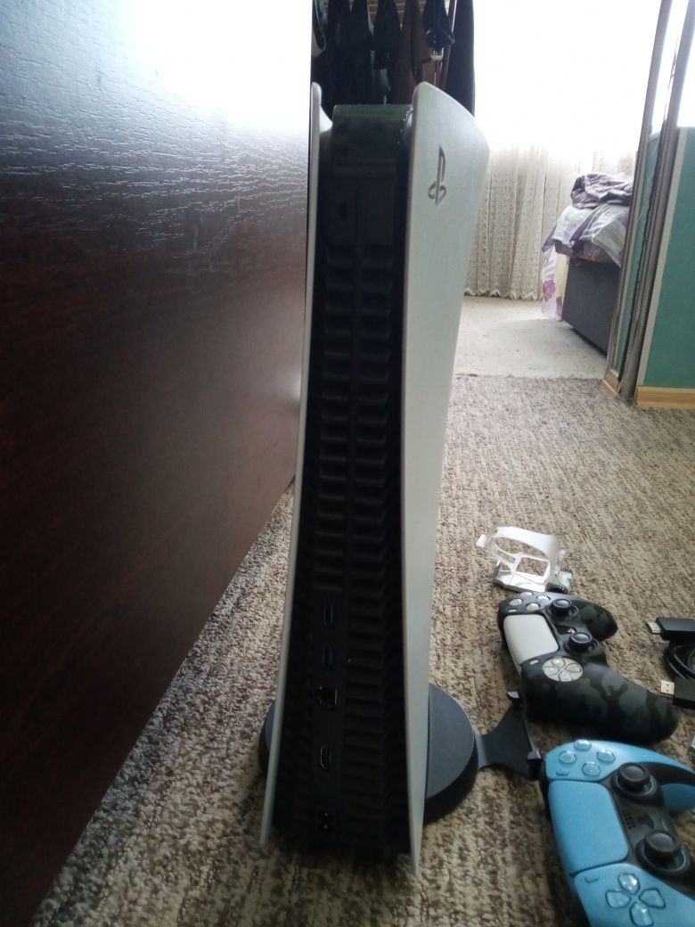 PlayStation 5 825Gb