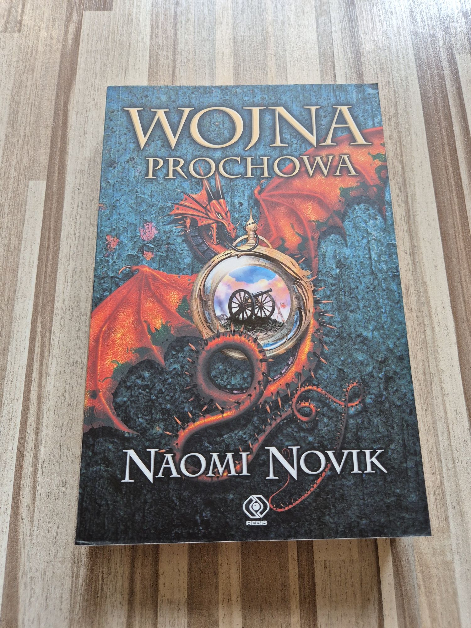 Wojna Prochowa - Naomi Novik
Naomi Novik
Naomi Novik