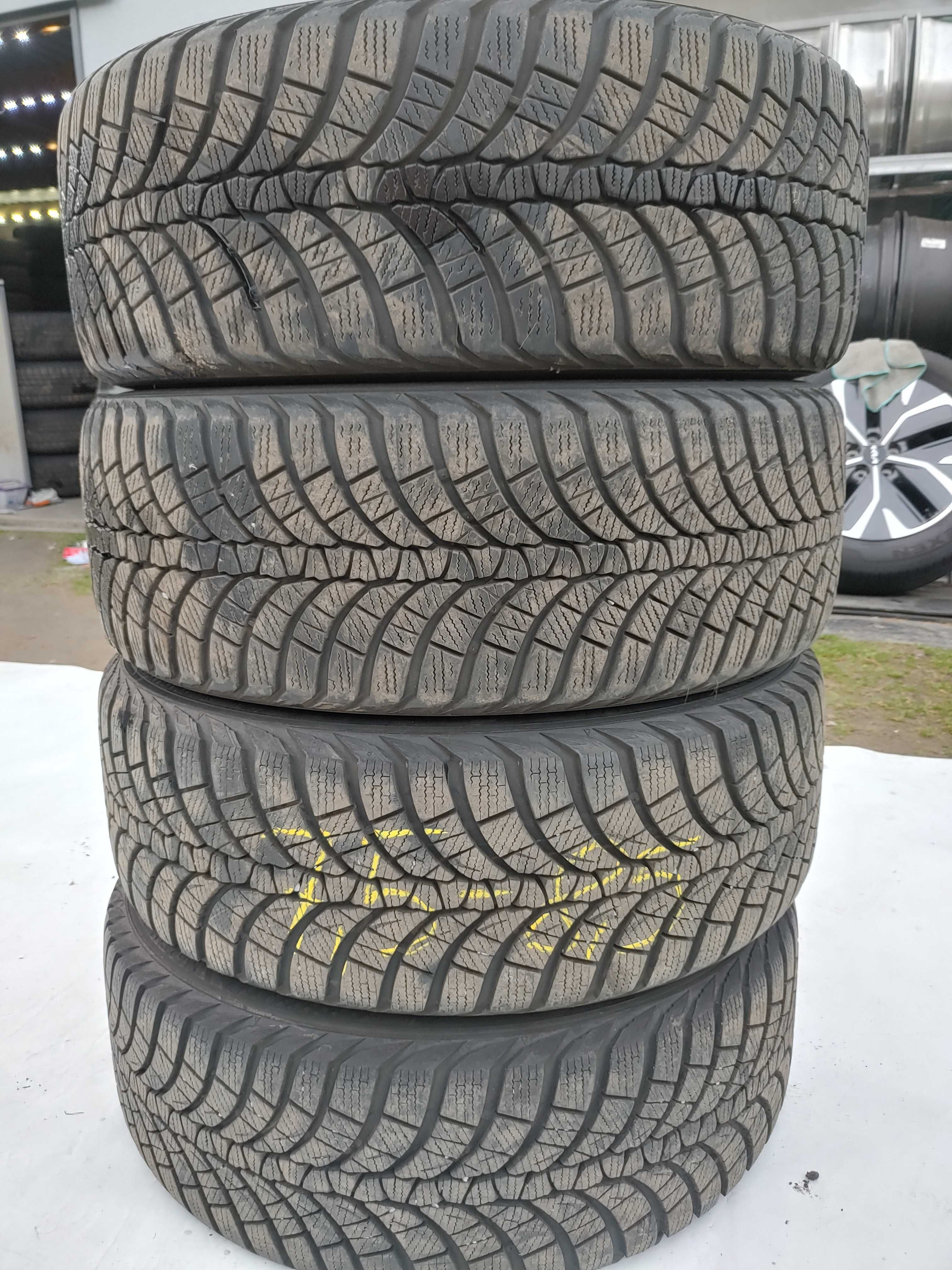 felgi koła zima kia niro 225/45r18 kumho 20r 7,5-8,5mm czujniki dezent