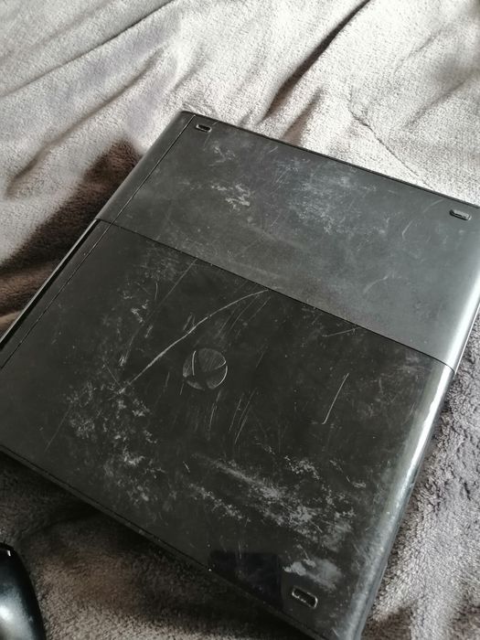 Xbox 360 E, 250 GB, Kinect, 2 pady, Wiedźmin 2, Kinect Sports, Tomb Ra