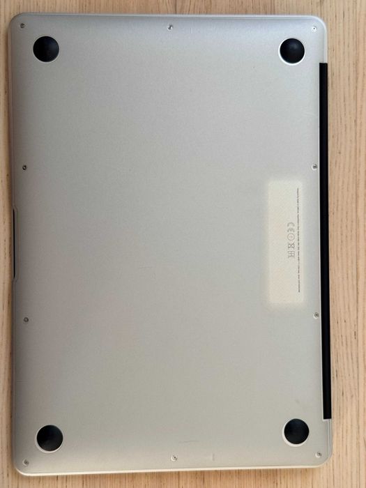 Apple Macbook Air 13" i5/4GB/128GB 2015 stan Bardzo dobry / Sequoia