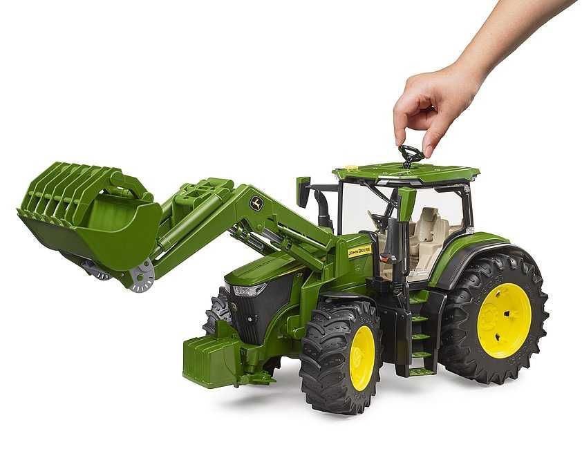 Іграшка трактор John Deere 7R 350 з навантажувачем (03151)