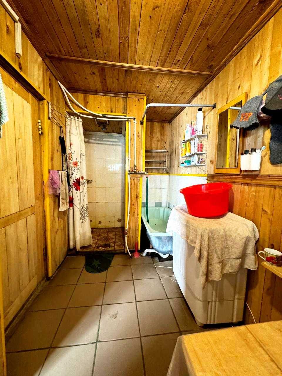 Продаж Будинку 86 кв.м на 20 сотках біля РІЧКИ в Гостролуччя