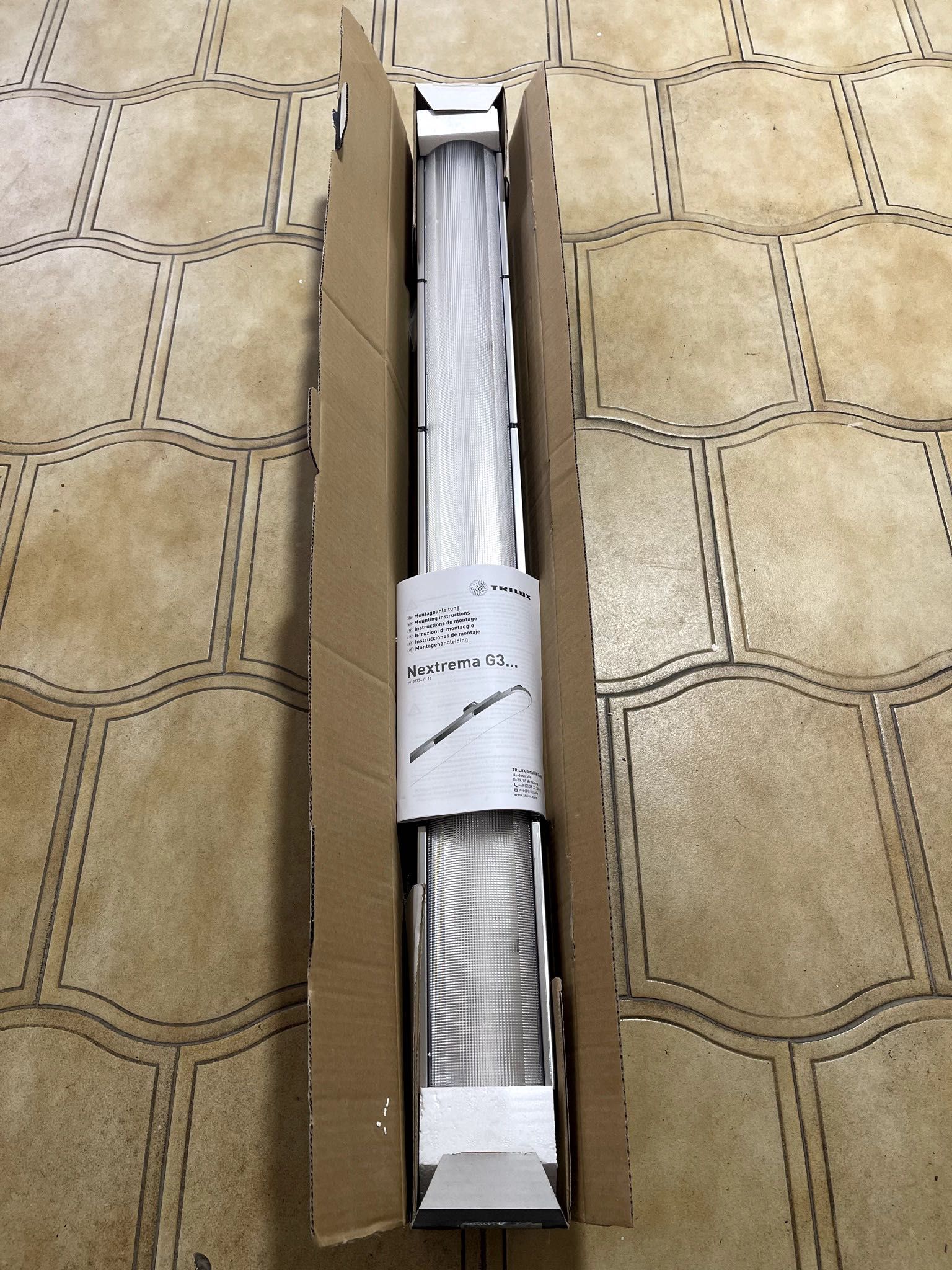 Luminárias de teto/parede LED Trilux Nextrema 6000 - Novas