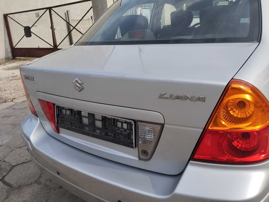Suzuki Liana 1.6i 4D Sedan 2004r.Klapa bagażnika.