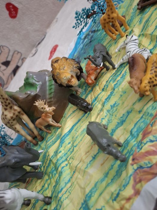 Развивашки для малыша ,планшет ,животные автомат с игрушками