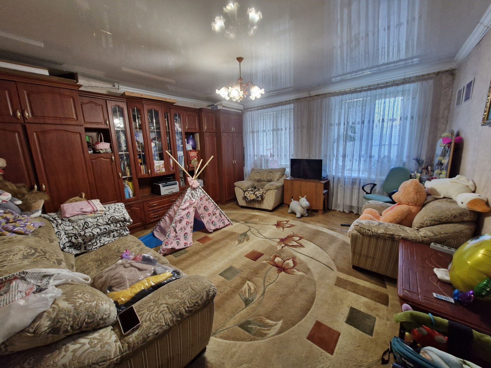 Продаж 2-х кімнатної квартири. Сталінка. Шахта Батьківшіна.