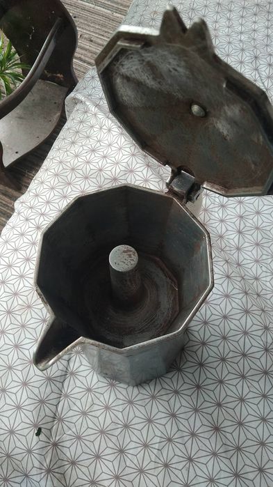 Ретро гейзерная кофеварка