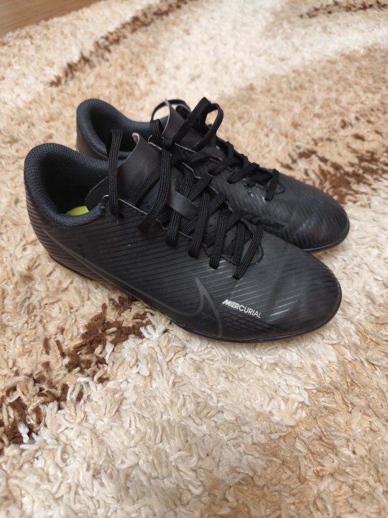 Бутси Nike 34 розміру