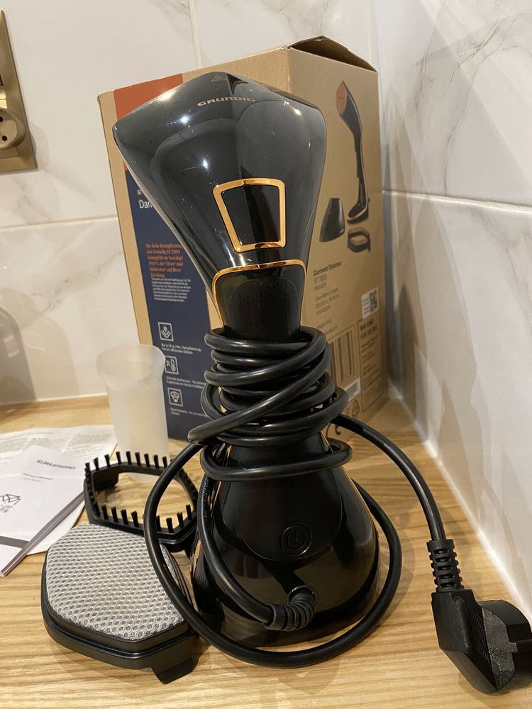 Parownica Grundig Garment Steamer ST7950