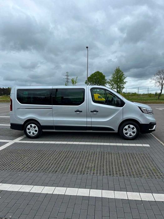 taren.pl wypożyczalnia busów Dobrzany Trafic Long 9 osobowy 2024r