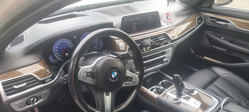 Sprzedam bmw 7 g11