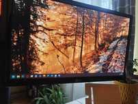 Dwa monitory LCD  z uchwytem  24 cale