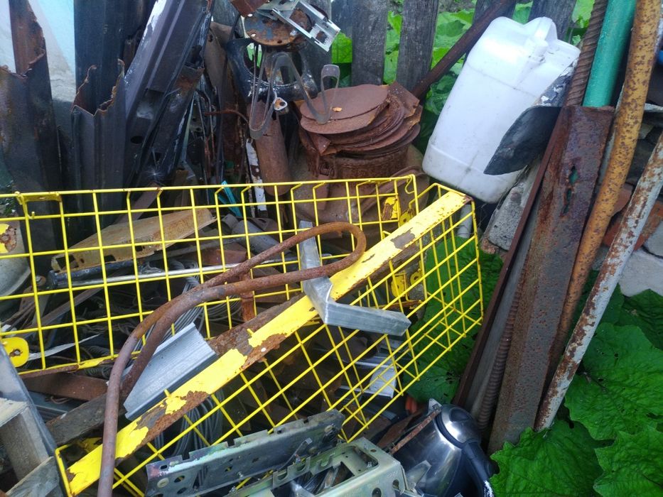 Продам металлолом.