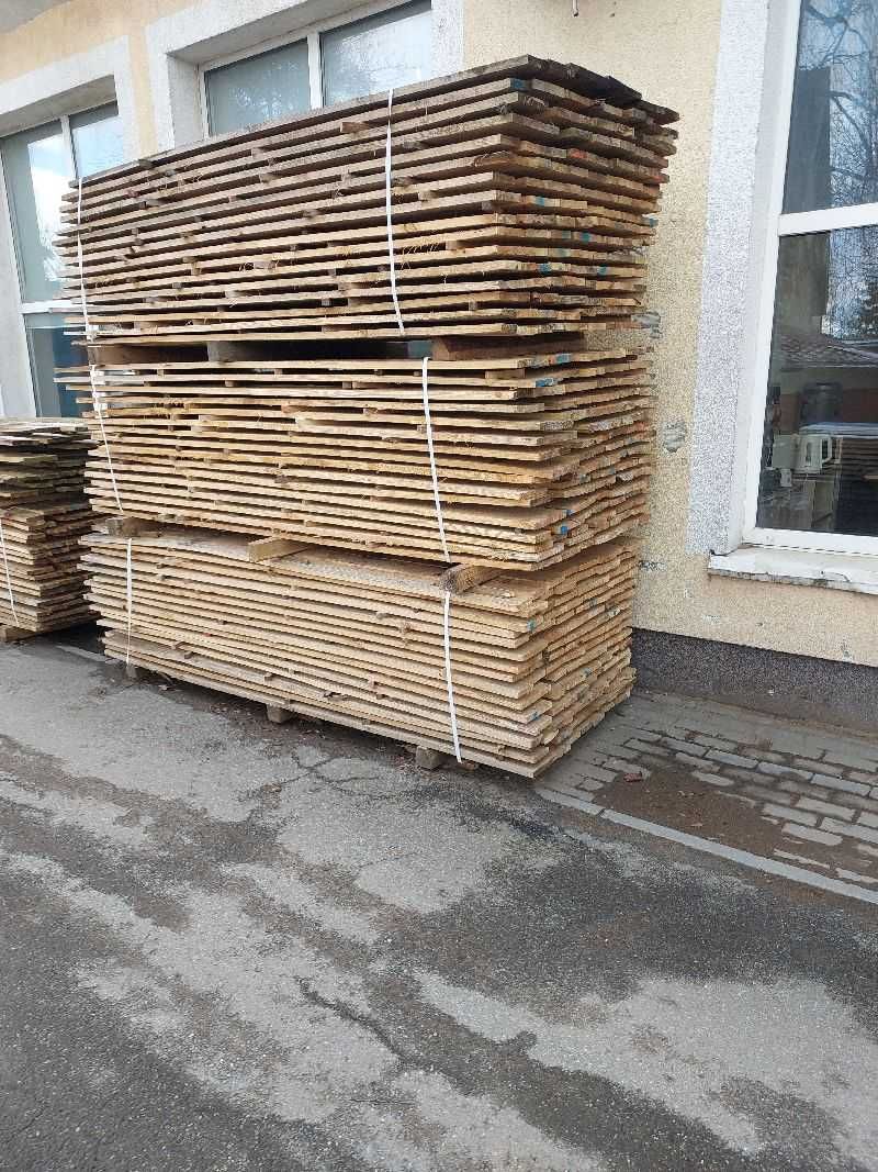 Więźba dachowa, kantówki, deski, drewno budowlane