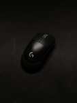 Logitech G Pro X Superlight | Zamontowane gripy i ślizgacze