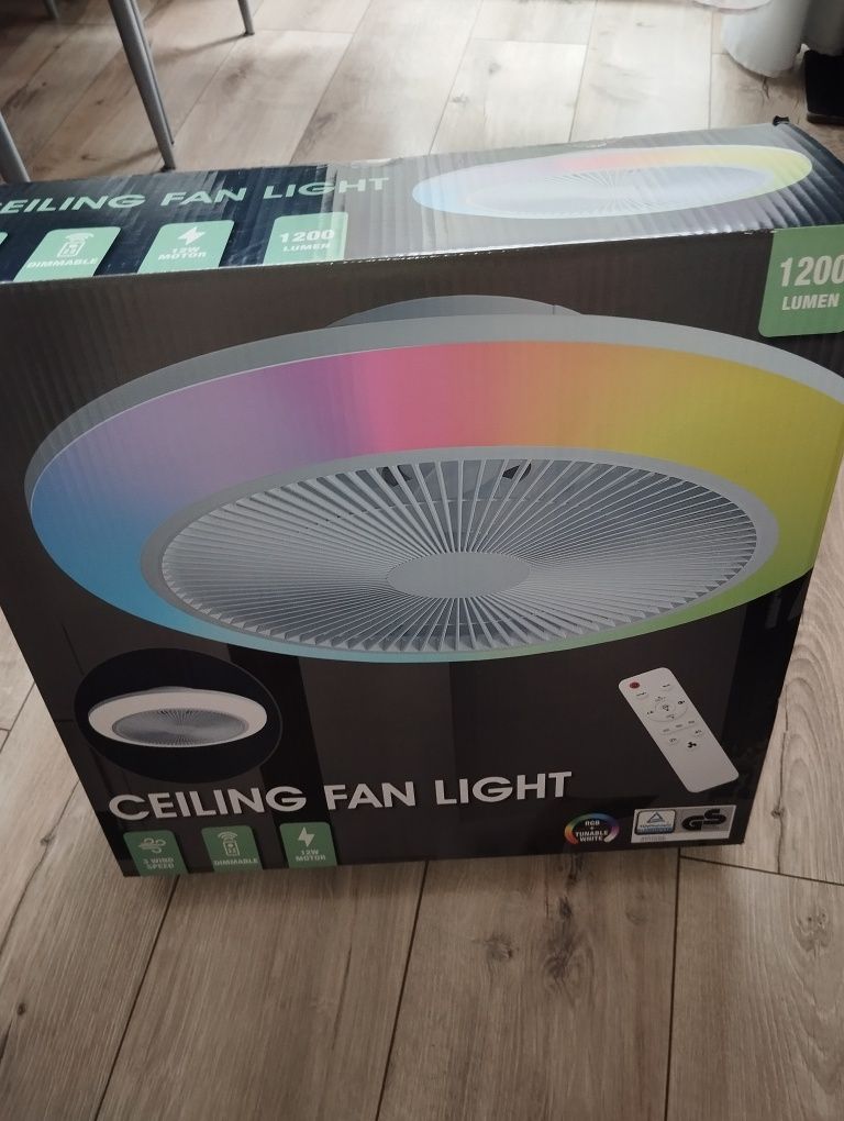 Lampa sufitowa z wentylatorem RGB z pilotem 45 x 15 cm | 1200 lumenów