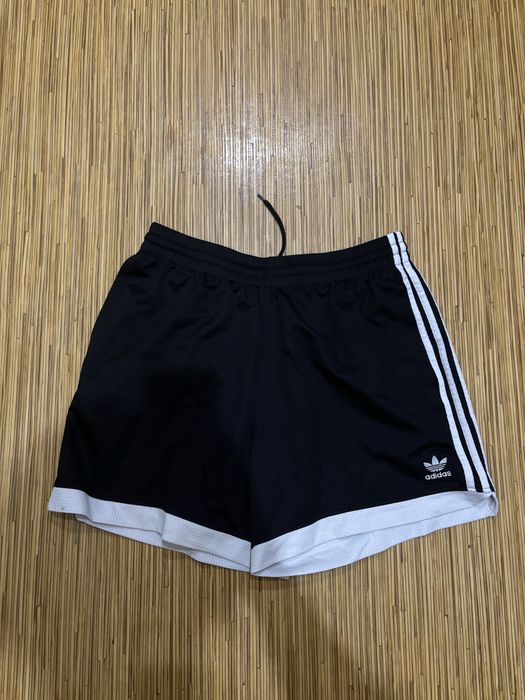 Шорти Adidas Originals