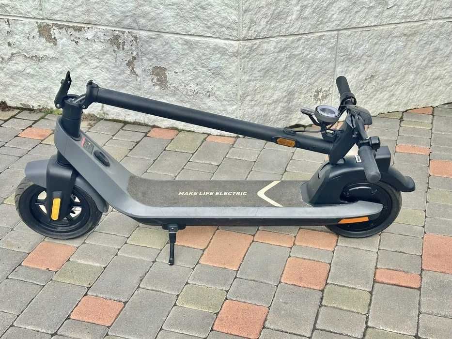 Електросамокат NIU KICK SCOOTER KQi2 Pro