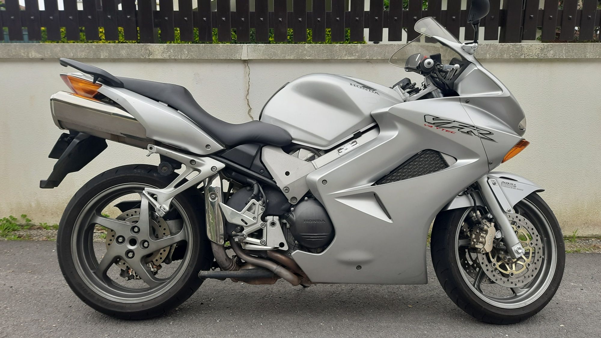 Honda VFR 800 VTEC