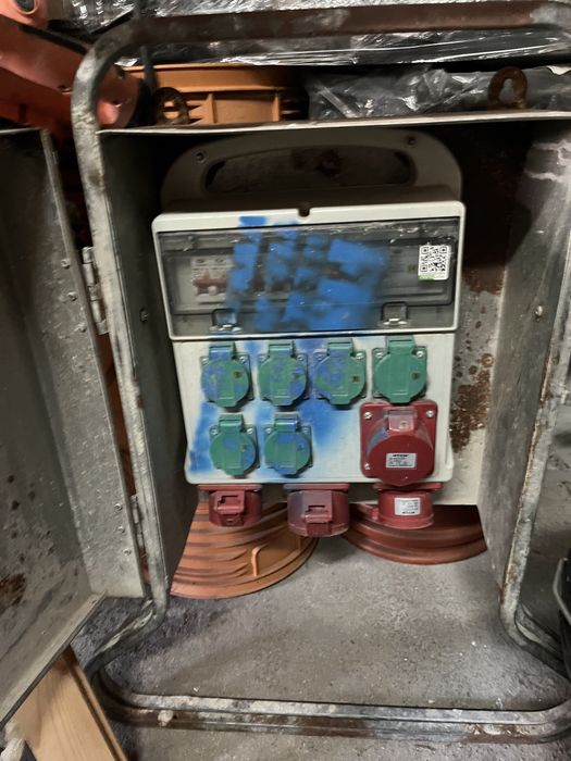 Erbetka elektryczna budowlana