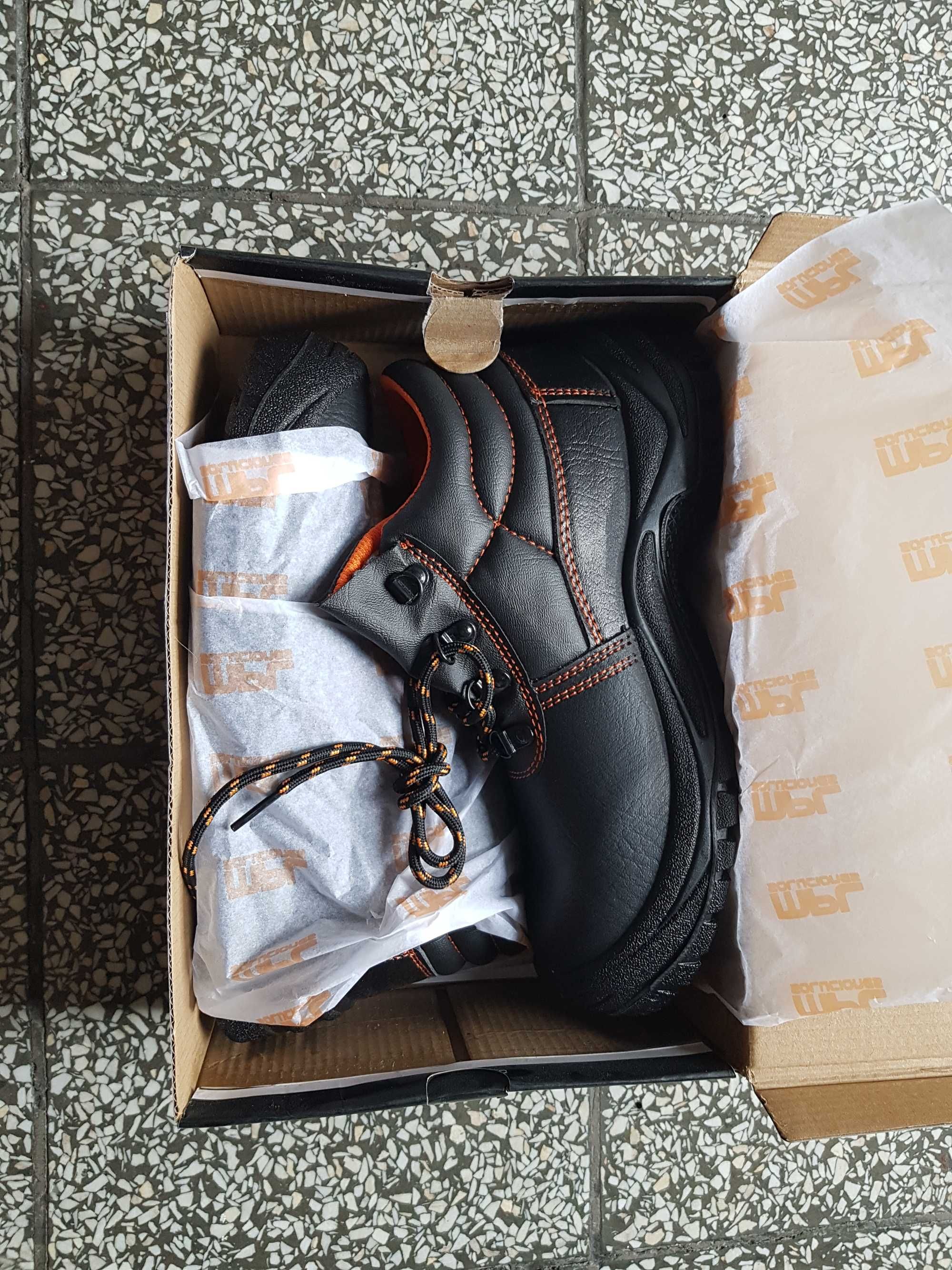 Buty robocze obuwie robocze z blacha nowe MPL rozmiar 40