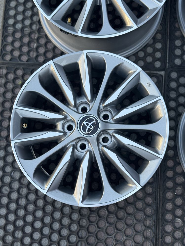 Оригінальні диски Toyota Camry chr corolla avalon нові  5 114,3 r16