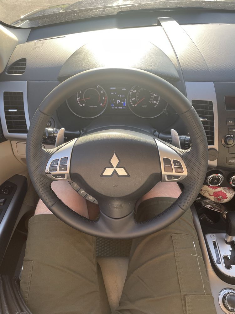 Mitsubishi Outlander XL 3.0 V6 2011p.