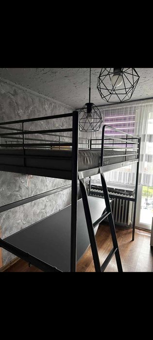 Łóżko z biurkiem Ikea