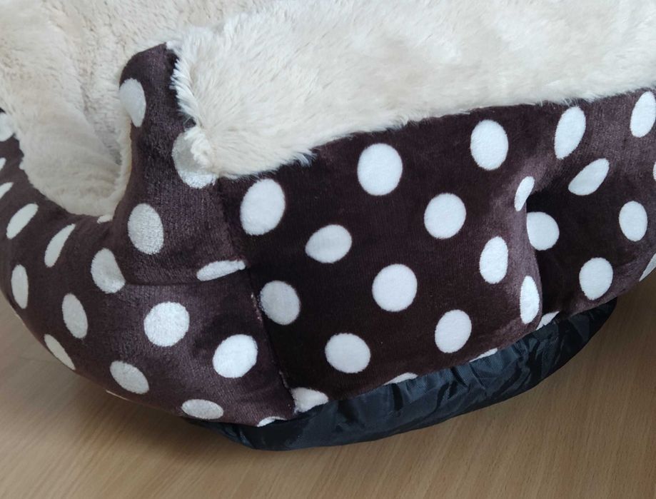 Spanie dla psa, kota - legowisko, leżanka w grochy - nowe