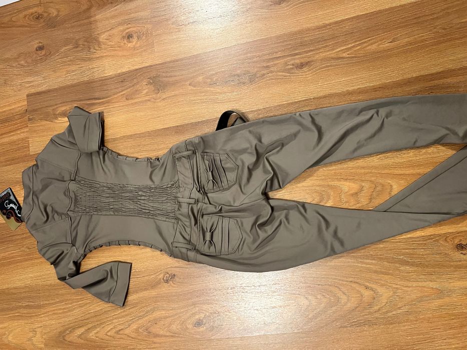 Новий класний комбінезон шоколадний колір розмір C S