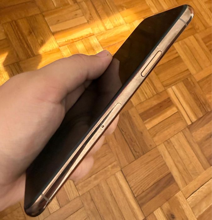 iPhone 11 Pro – 64GB / Dourado – Excelente estado!