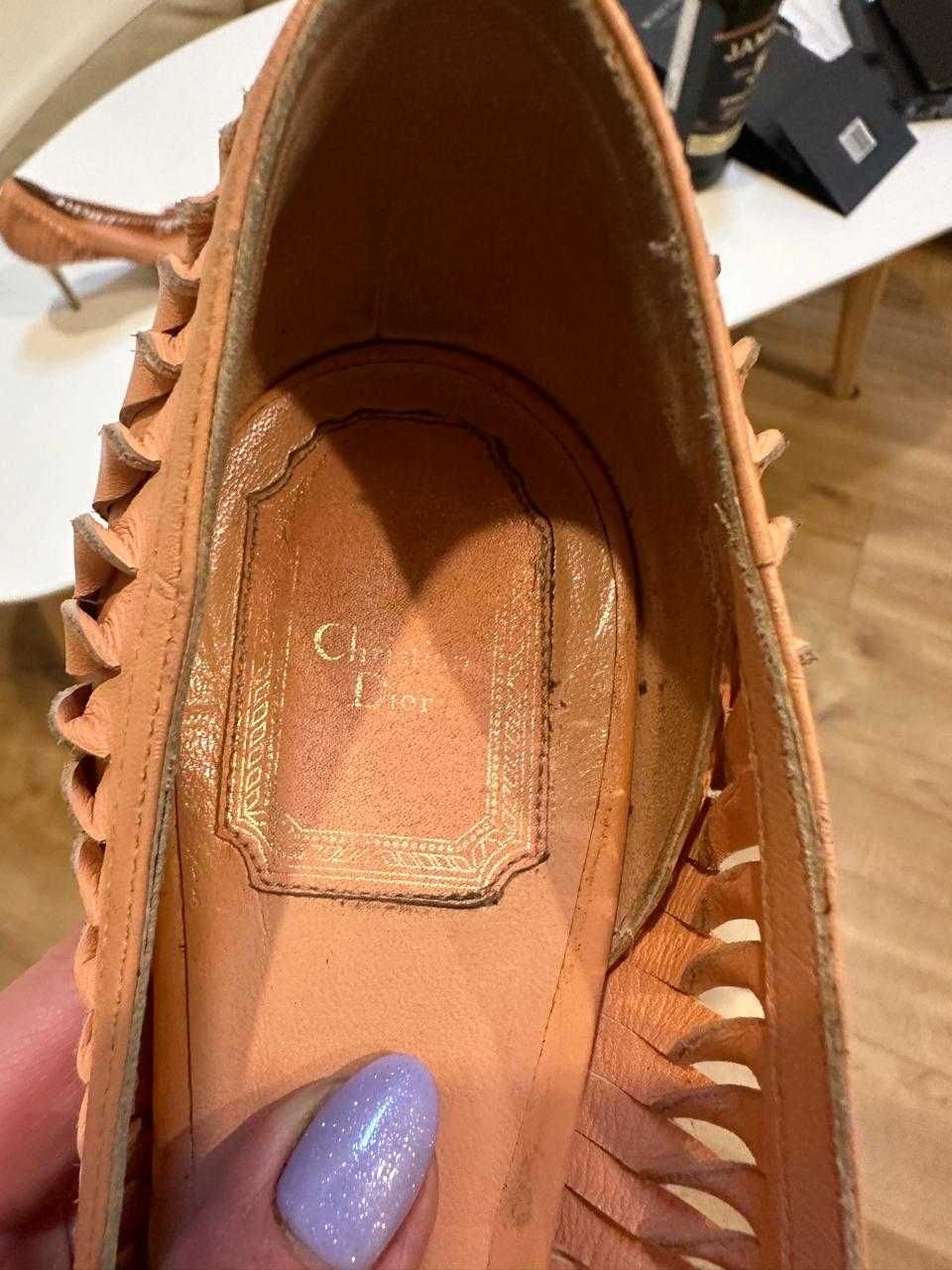 Продаю туфлі жіночі Christian Dior. БУ