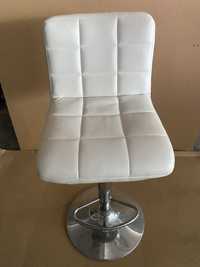 Cadeira balcão branca