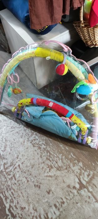 Килимок дитячий з іграшками