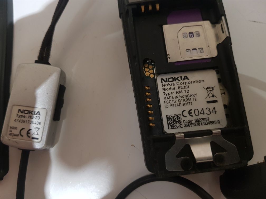 Nokia 6230i-zestaw(headset, kabel USB,karta Sd32mb ład)